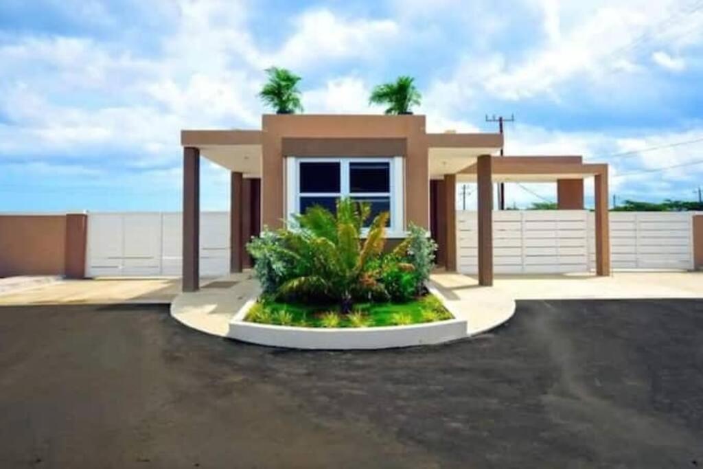 Villa Snooze At Oceanpointe Lucea Exterior foto