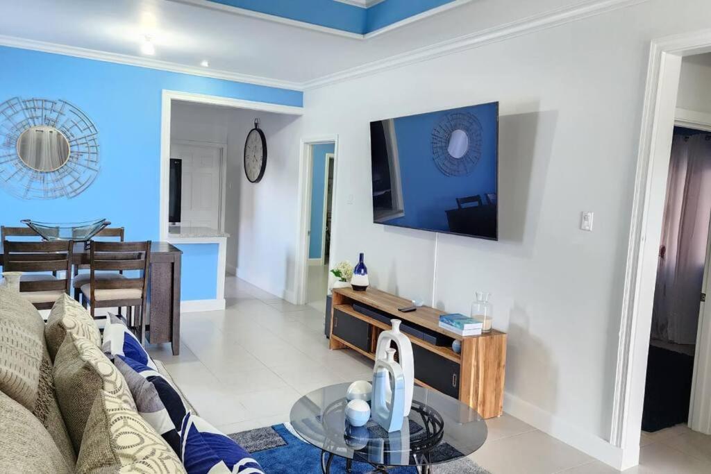 Villa Snooze At Oceanpointe Lucea Exterior foto
